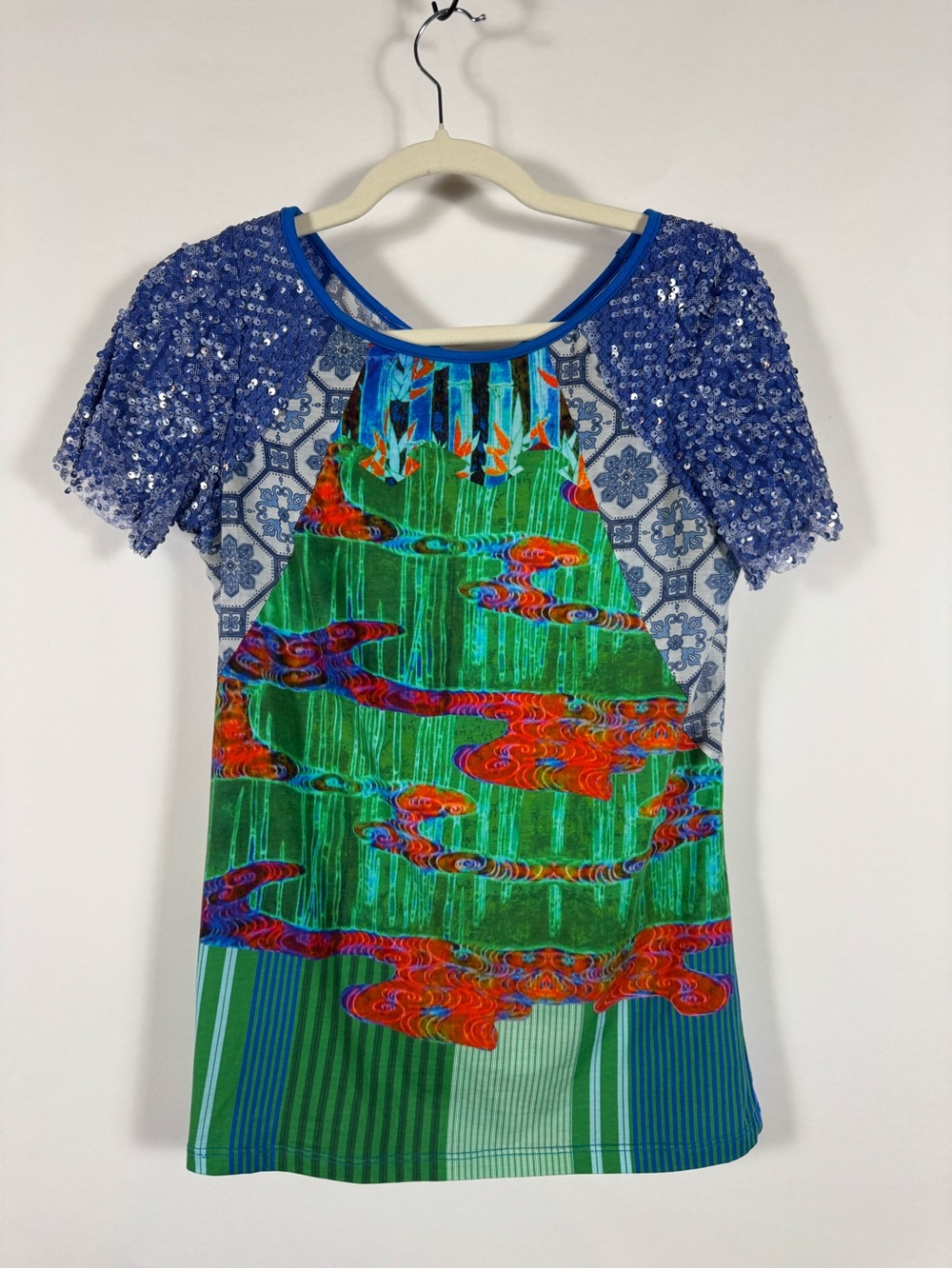 Save the Queen! Italy Sequin Graphic Top MED Boho Wearable Art Eclectic Luxury